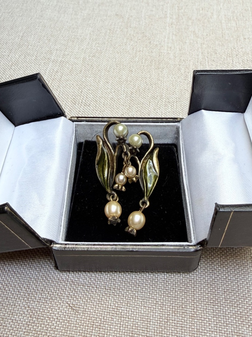 Lily of the Valley Art Nouveau Pearl Flower Wedding Earrings In Original Box - Picture 2 of 8